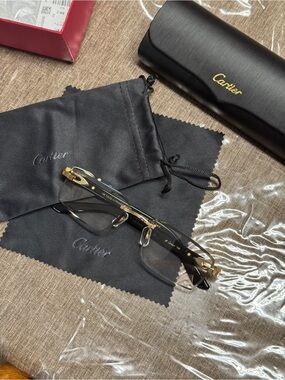 Cartier Black and Gold Rimless Optical Frames